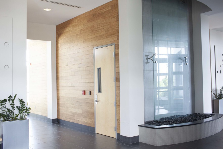 More Photos Of 1275 W 1600 N, Orem Office For Sale