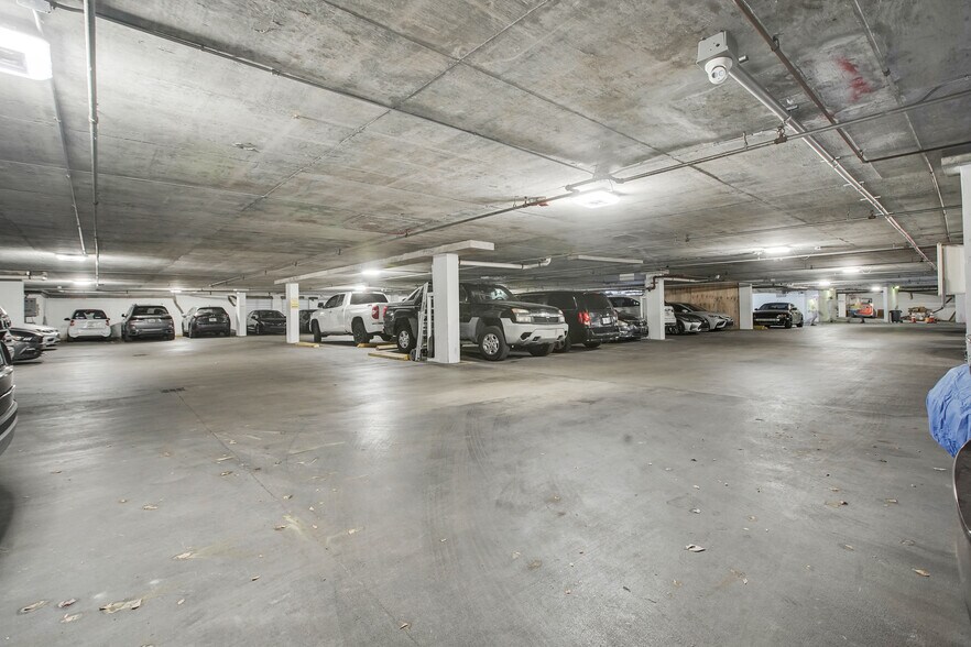 More Photos Of 2121 SW 3rd Ave, Miami Office For Lease