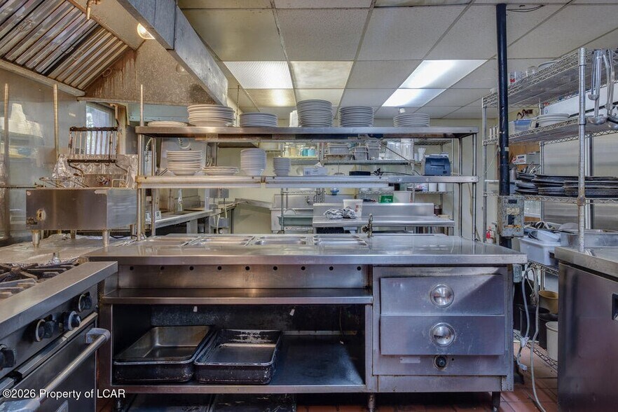 More Photos Of 5501 Bear Creek Blvd, Bear Creek General Retail For Sale