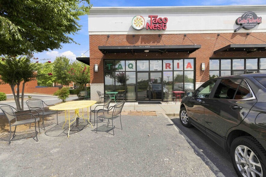 More Photos Of 12872 State Highway 9, Alpharetta Storefront For Lease