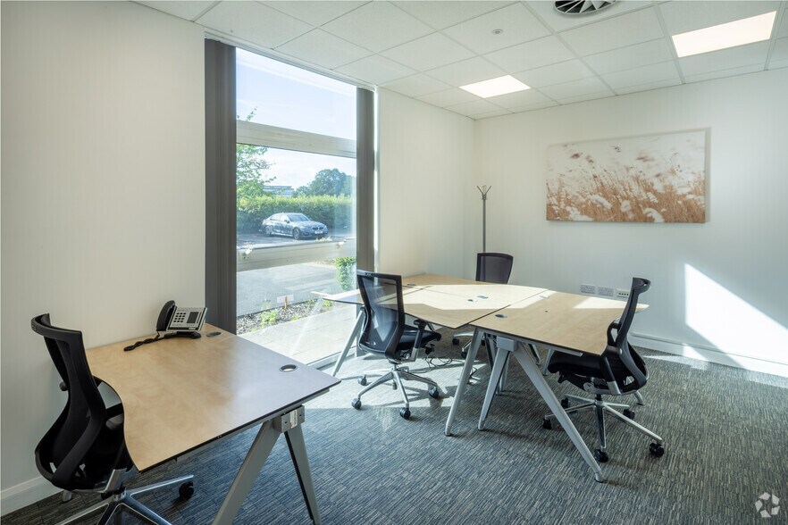 More Photos Of 1310 Solihull Pky, Birmingham Coworking Space