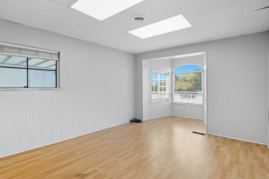 More Photos Of 1436 Scottsville Rd, Rochester Warehouse For Sale