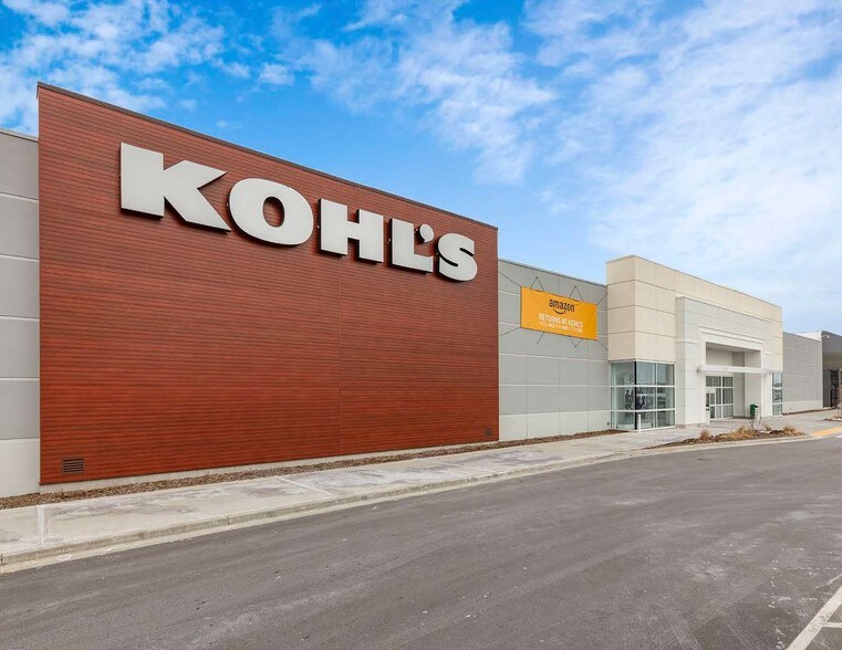 More Photos Of 8680 Sura Ln, Greenfield Unknown For Lease