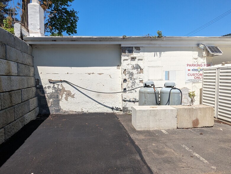 More Photos Of 30 Riverside Ave, Westport Storefront For Sale
