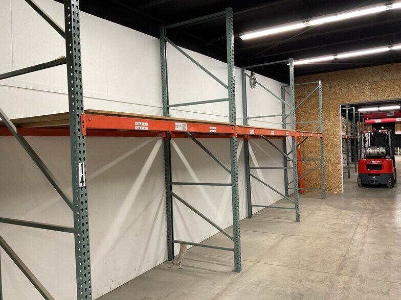 More Photos Of 1031 Appleton Rd, Menasha Industrial For Lease