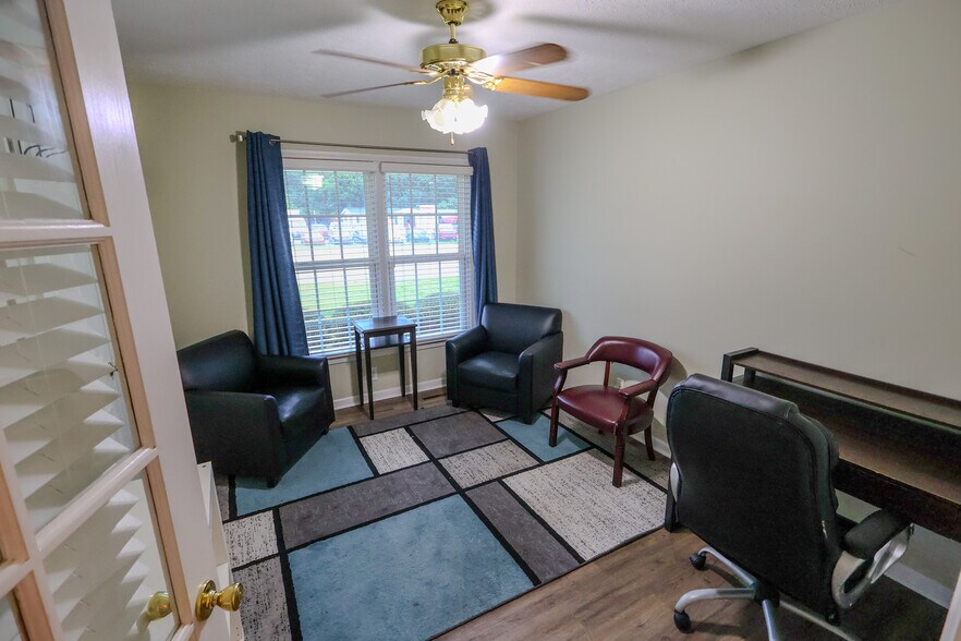 More Photos Of 2212 Hope Mills Rd, Fayetteville Office For Sale