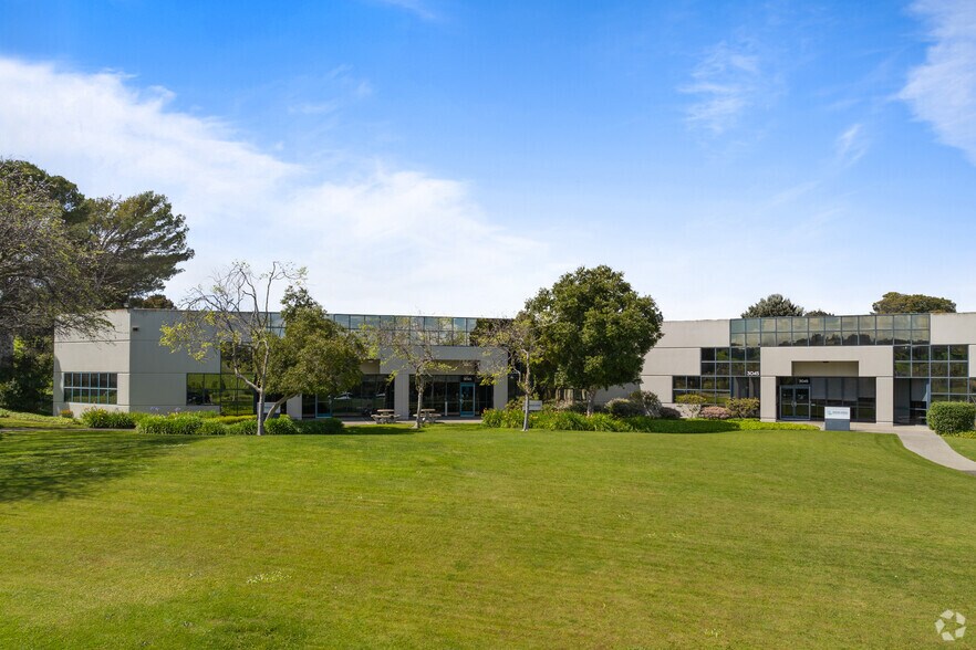 More Photos Of 3043-3053 Research Dr, Richmond Industrial For Sale