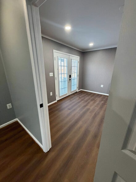 More Photos Of 13554 Triadelphia Rd, Ellicott City Freestanding For Lease