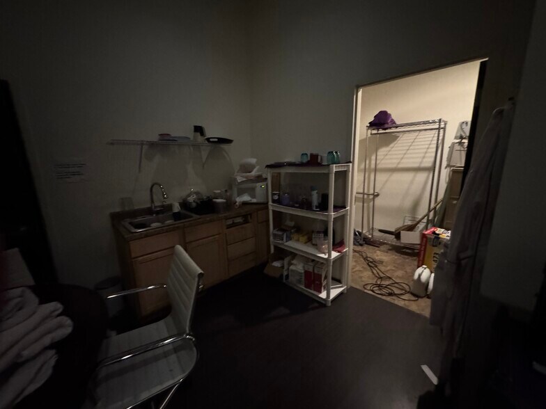 More Photos Of 2140 W Grande Blvd, Tyler Medical For Lease