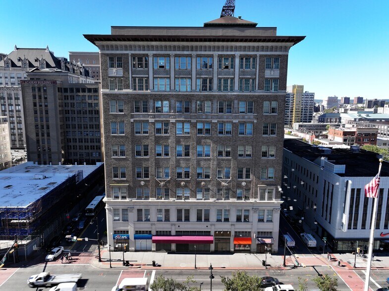 More Photos Of 707 Broad St, Newark Office For Lease