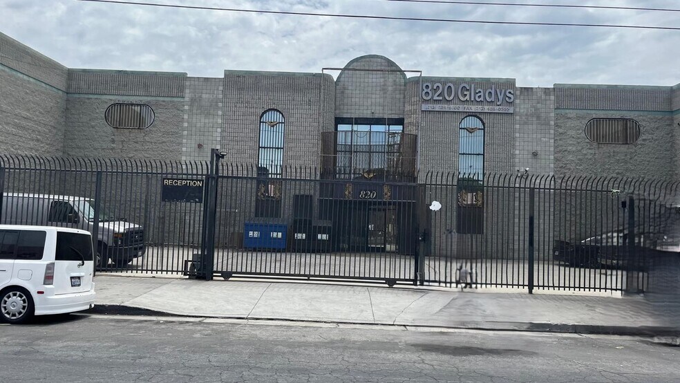 More Photos Of 820 Gladys Ave, Los Angeles Warehouse For Lease