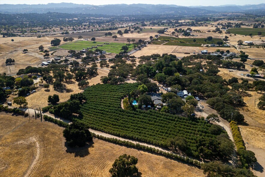 More Photos Of 2985 Templeton Rd, Templeton Winery Vineyard For Sale