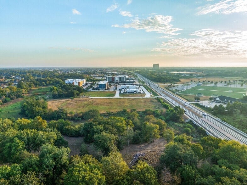 More Photos Of 3031 University Dr E, College Station Land For Sale
