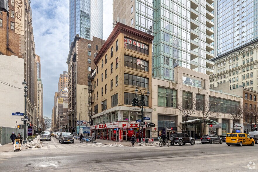 Primary Photo Of 333 5th Ave, New York Medical For Lease