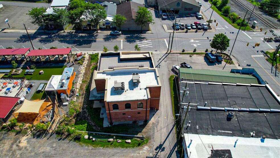 More Photos Of 128 Broadway St, Black Mountain Restaurant For Sale