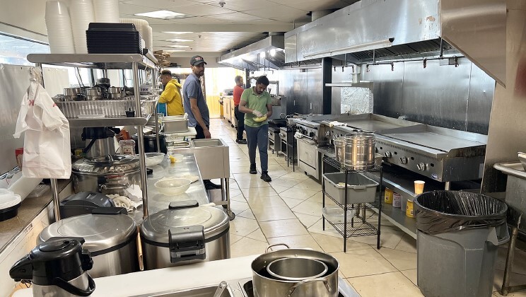 More Photos Of 1710 Oak Tree Rd, Edison Freestanding For Lease