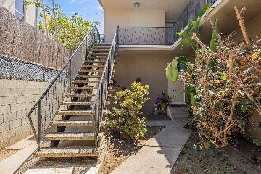 More Photos Of 1444 Euclid St, Santa Monica Apartments For Sale
