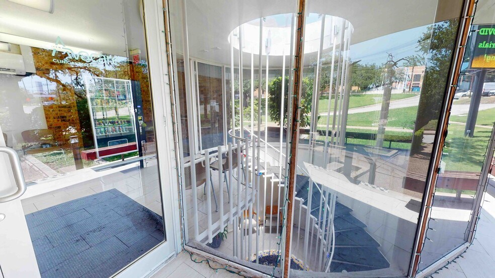 More Photos Of 3100 Red River St, Austin Medical For Lease