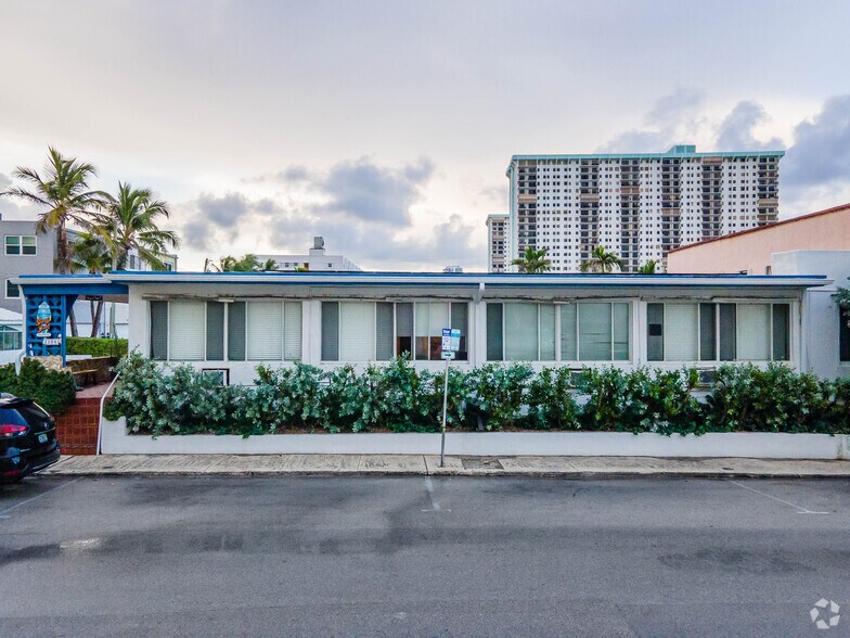 More Photos Of 308 Monroe St, Hollywood Hotel For Sale