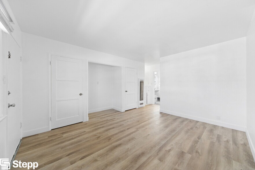 More Photos Of 4130 E 10th St, Long Beach Apartments For Sale