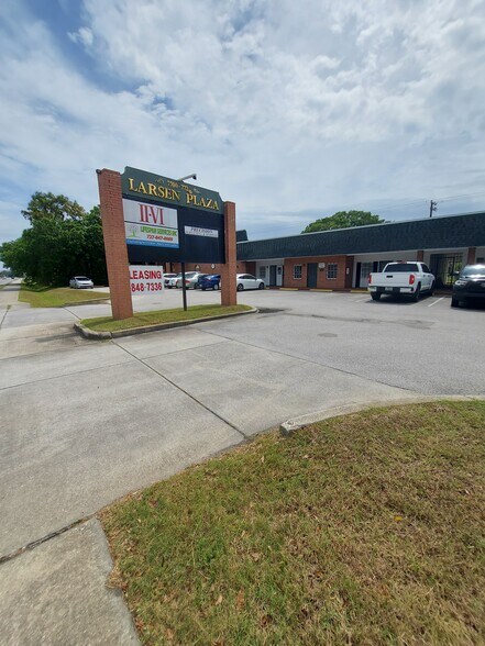 More Photos Of 7714 Massachusetts Ave, New Port Richey Office For Lease