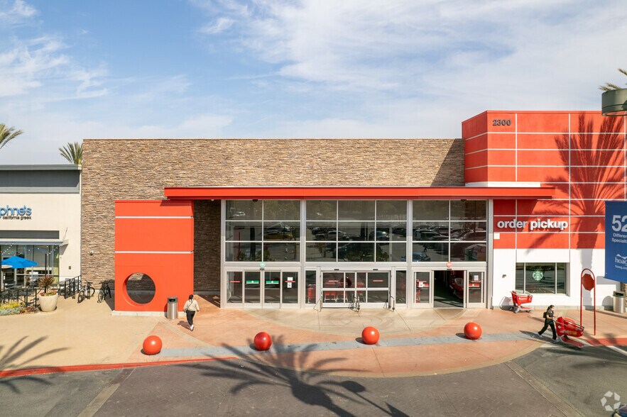 More Photos Of 2201-2895 Park Ave, Tustin Unknown For Lease