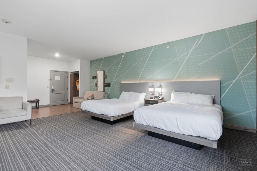 More Photos Of 334 Caroline St, Orange Hotel For Sale