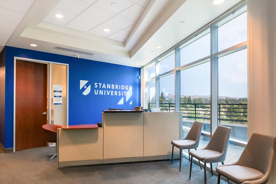 More Photos Of 1325 Spruce St, Riverside Office For Sale