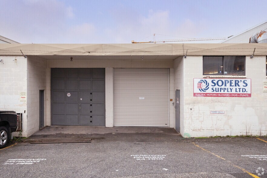 More Photos Of 196 W 6th Av, Vancouver Flex For Lease