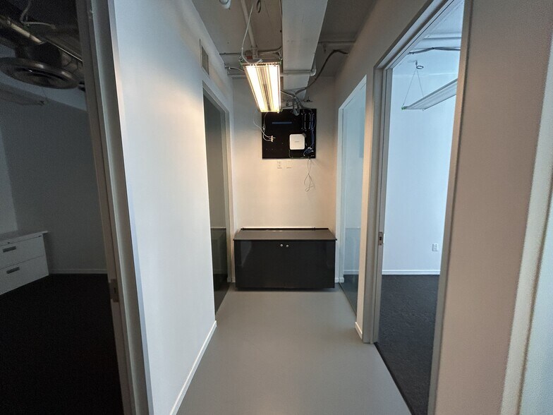 More Photos Of 14 NE 1st Ave, Miami Office For Sale