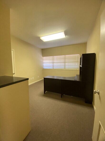 More Photos Of 333-335 Southfield Rd, Shreveport Freestanding For Lease