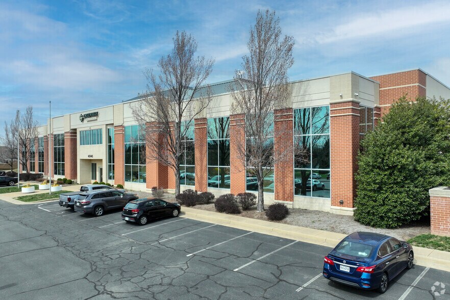 More Photos Of 45145 Research Dr, Ashburn Medical For Lease