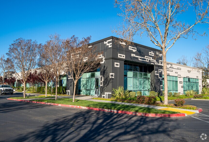 More Photos Of 25801 Industrial Blvd, Hayward Research And Development For Lease