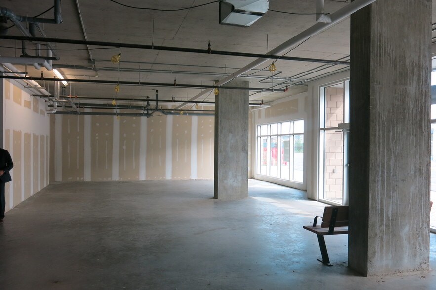 More Photos Of 9505 105th Ave NW, Edmonton Apartments For Lease