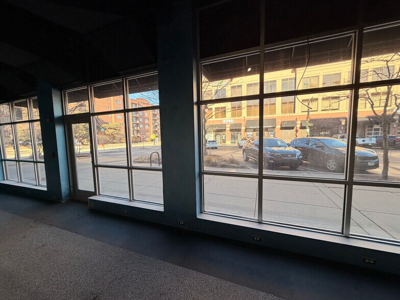 More Photos Of 1461 Market St, Des Plaines Parking Garage For Sale