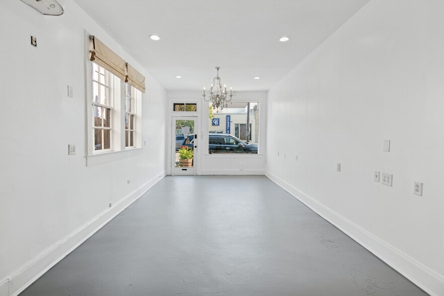 More Photos Of 4505-4507 Magazine St, New Orleans Freestanding For Lease