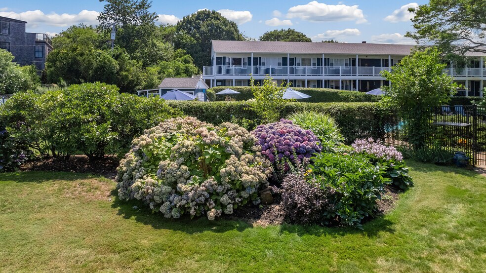 More Photos Of 105 Bradford Street Ext, Provincetown Hotel For Sale