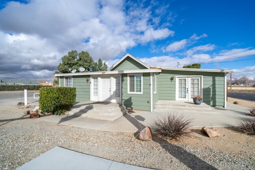 More Photos Of 2507 W Avenue L, Lancaster Apartments For Sale