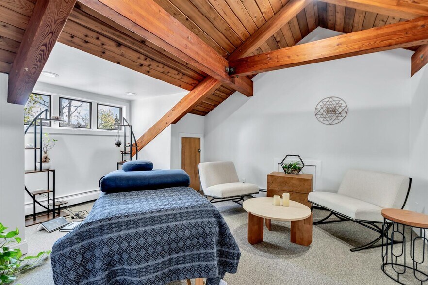 More Photos Of 1049 Main St, West Barnstable Medical For Sale
