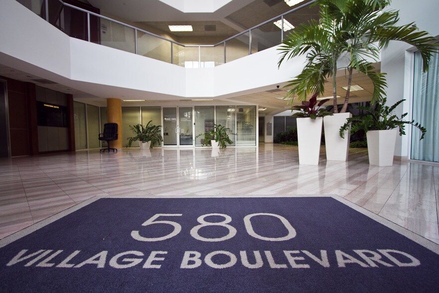 More Photos Of 580 Village Blvd, West Palm Beach Medical For Lease