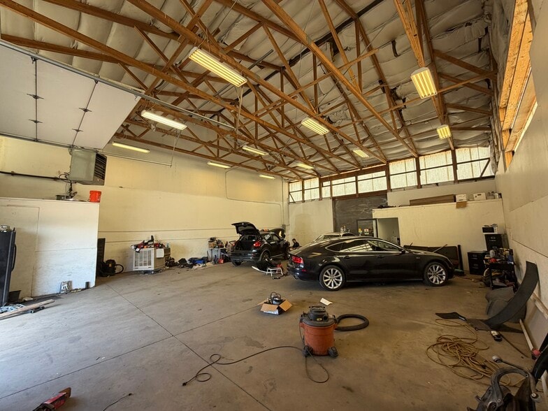 Primary Photo Of 5420 Niagara St, Commerce City Industrial For Lease