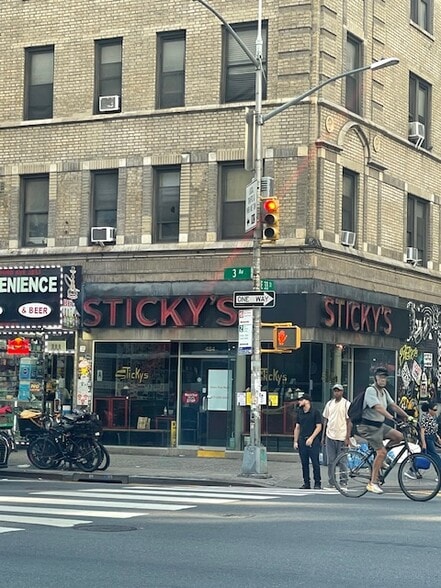 More Photos Of 482-484 Third Ave, New York Apartments For Lease