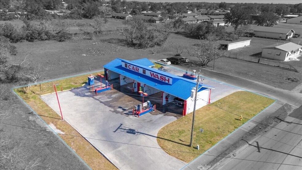 More Photos Of 1030 W Hal McRae Blvd, Avon Park Carwash For Sale