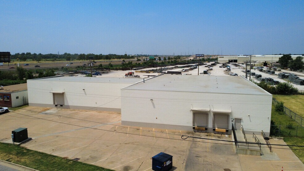More Photos Of 329 S Blackwelder Ave, Oklahoma City Warehouse For Sale