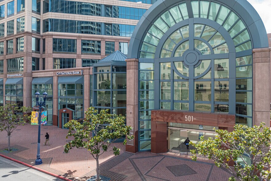 More Photos Of 501 W Broadway, San Diego Office For Lease
