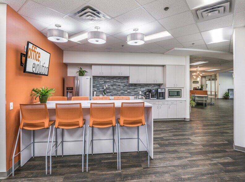 More Photos Of 5011 Gate Pky, Jacksonville Coworking Space