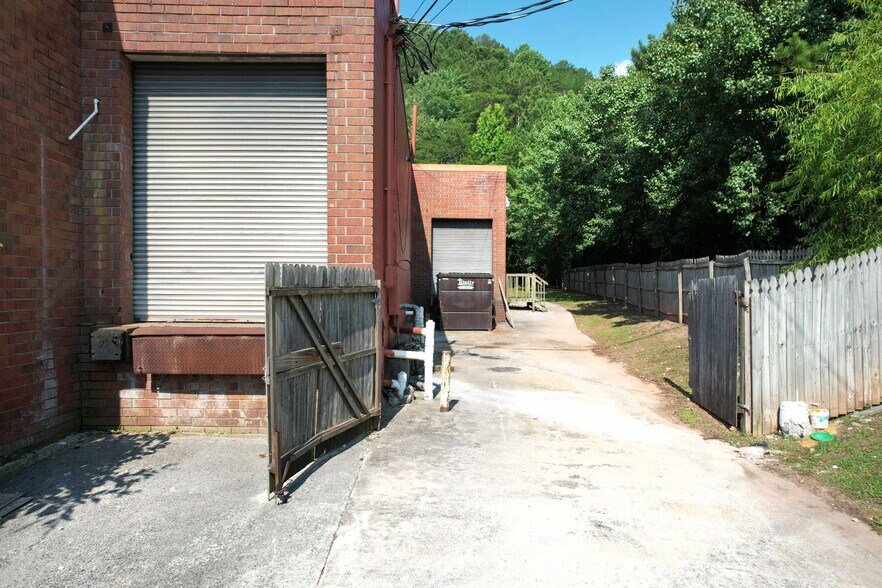 More Photos Of 2311 Chattanooga Rd, Dalton Freestanding For Sale