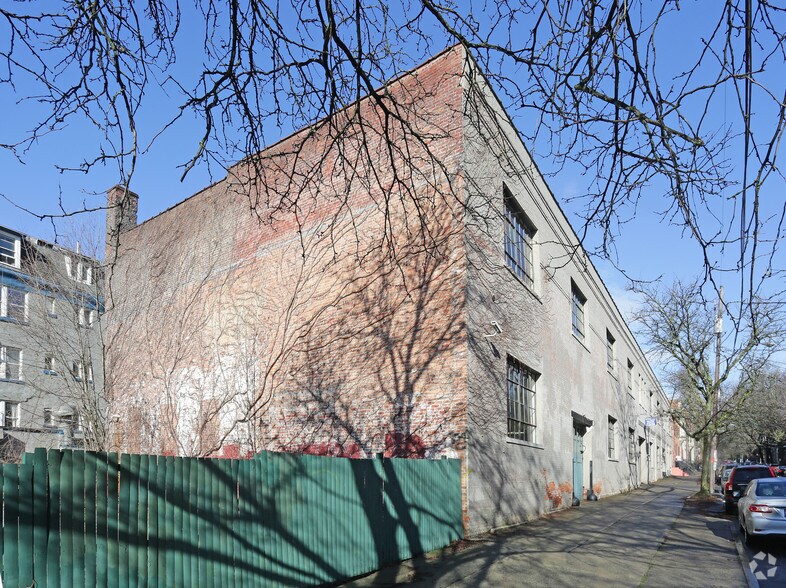 More Photos Of 180 Lancaster St, Albany Parking Garage For Sale