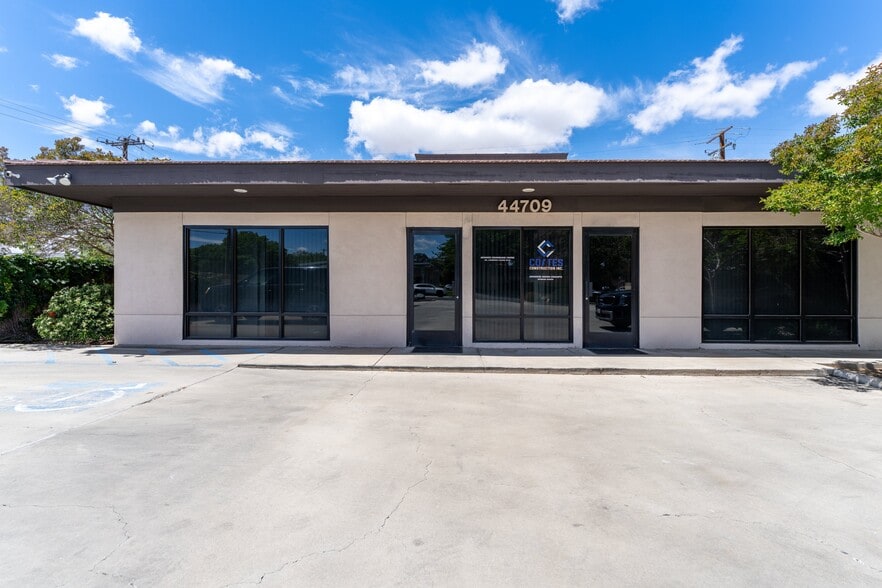 More Photos Of 44709 Date Ave, Lancaster Medical For Sale
