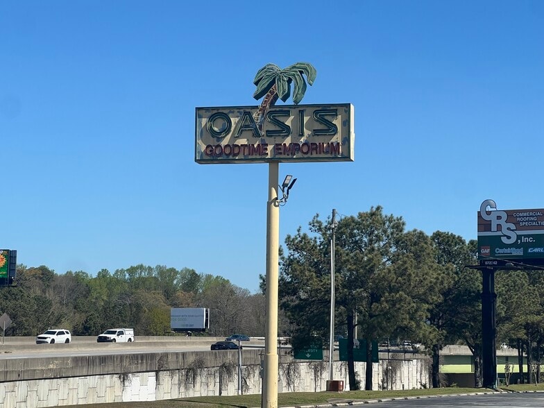 More Photos Of 6363 Peachtree Industrial Blvd, Atlanta Restaurant For Lease